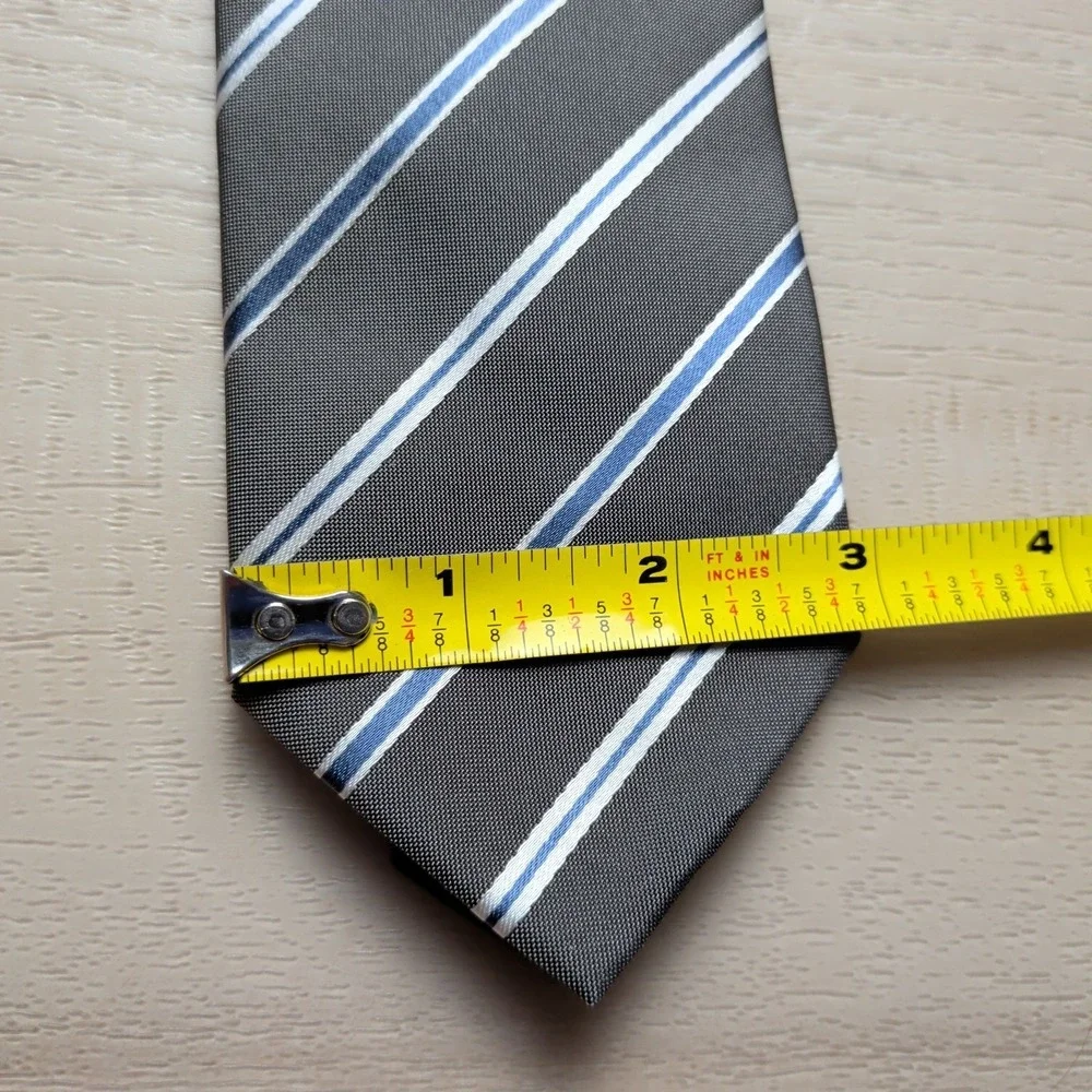 Boss by Hugo Boss Classic Tie NecktieGray Blue‎ Striped 100% Silk Made in Italy